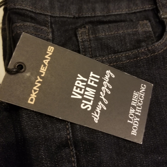 DKNY Jean's very slim fit stretch denim "jeggings" NWT - Picture 5 of 5